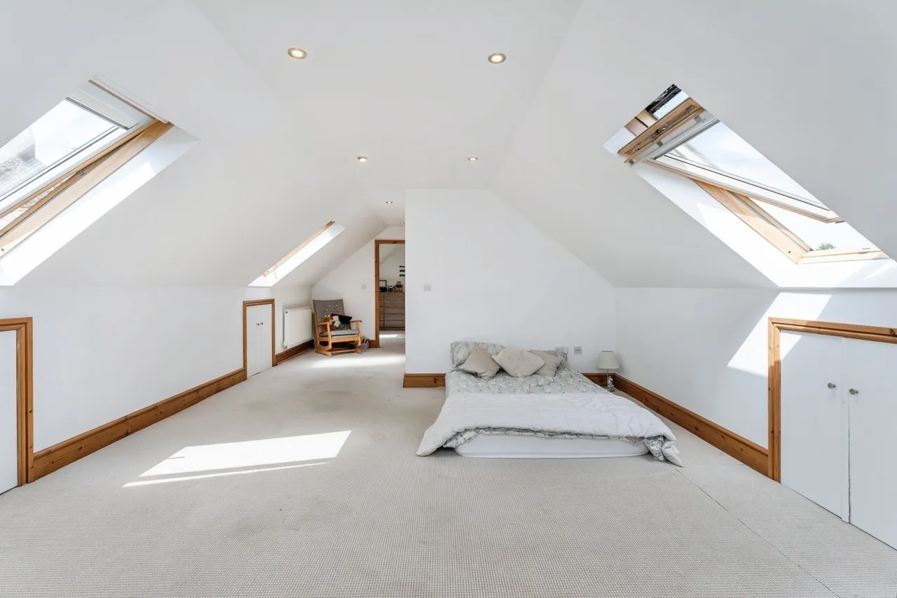 Pen-y-Maes Road, Holywell, CH8, photo 18