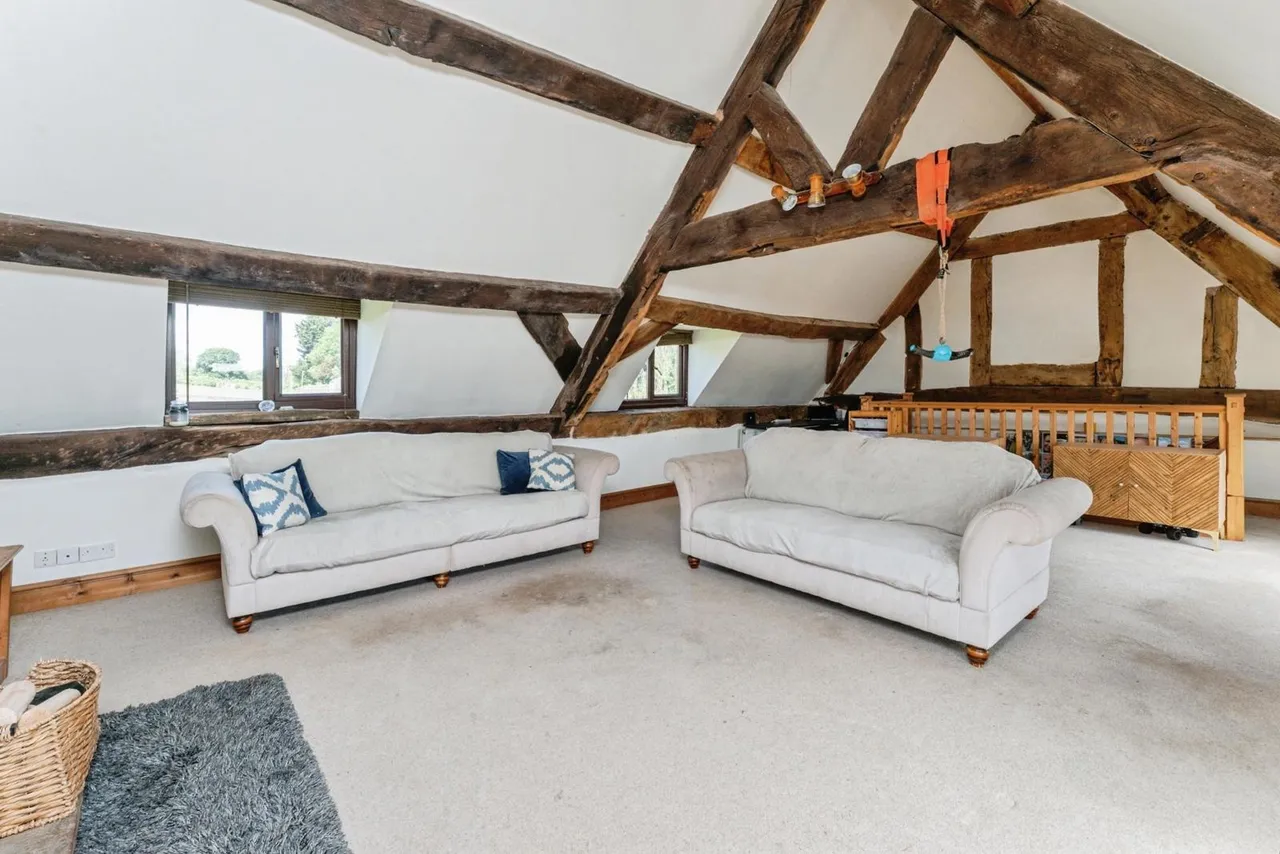 Pen-y-Maes Road, Holywell, CH8, photo 9