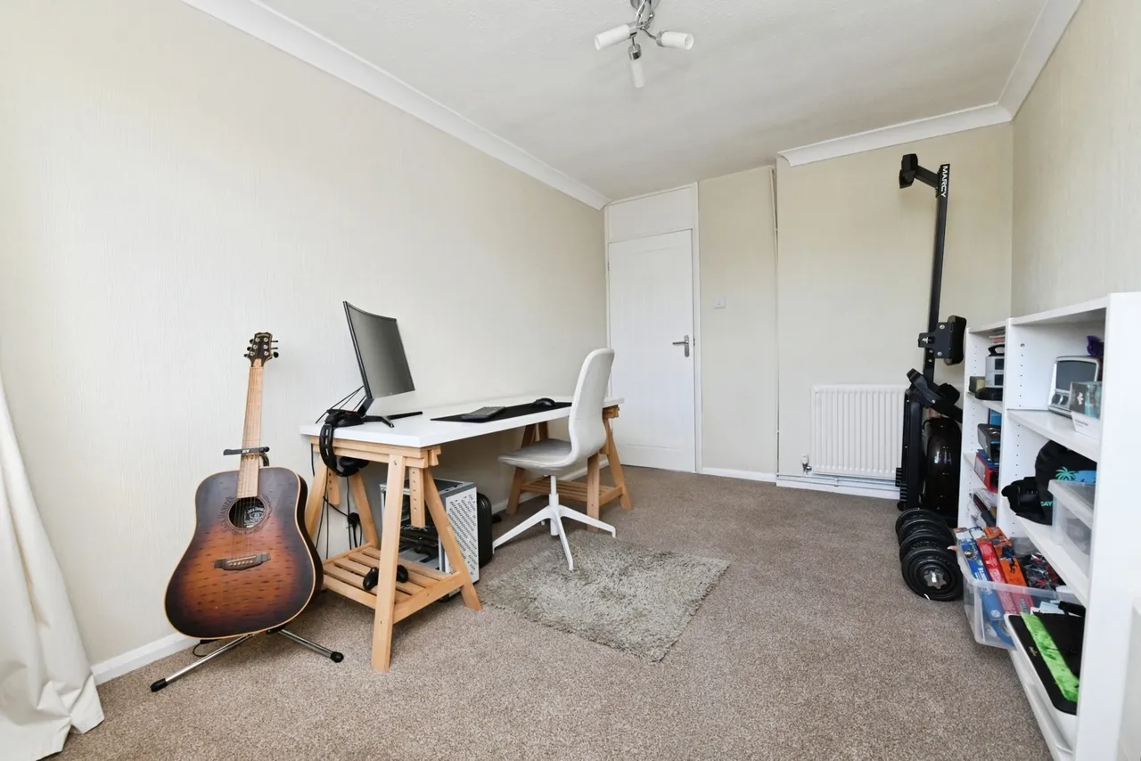 Essex Close, RAYLEIGH, Essex, SS6, photo 12