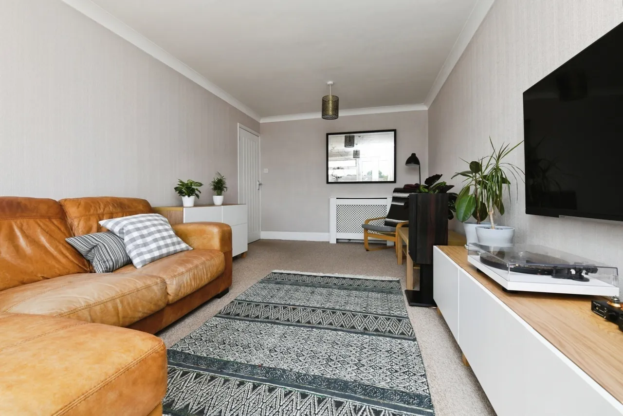 Essex Close, RAYLEIGH, Essex, SS6, photo 7