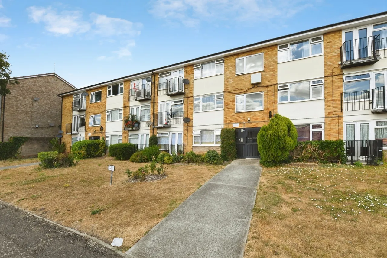 Essex Close, RAYLEIGH, Essex, SS6, photo 5