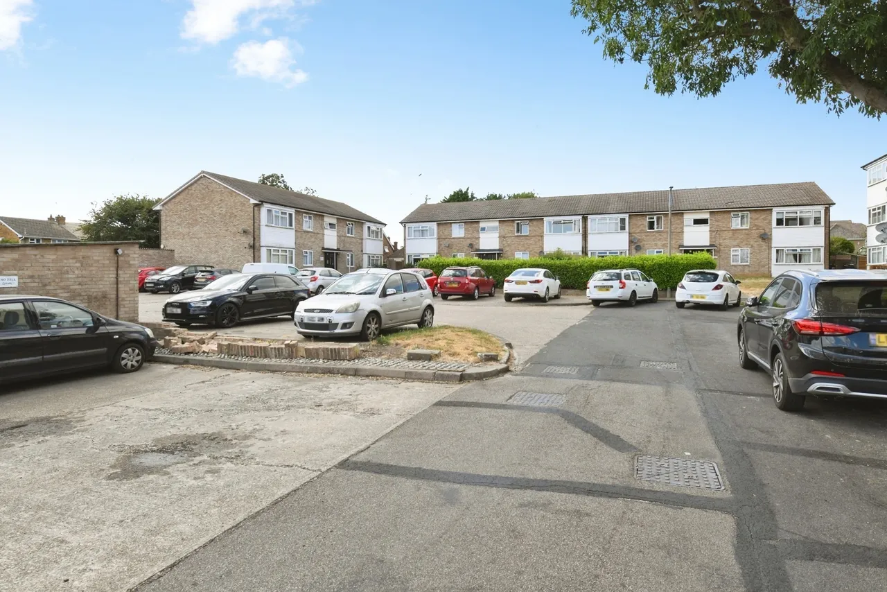Essex Close, RAYLEIGH, Essex, SS6, photo 17