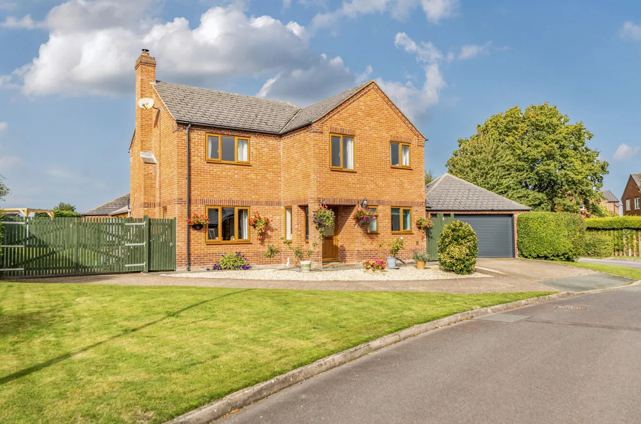 4 bed house for sale, Withy Avenue, Forden