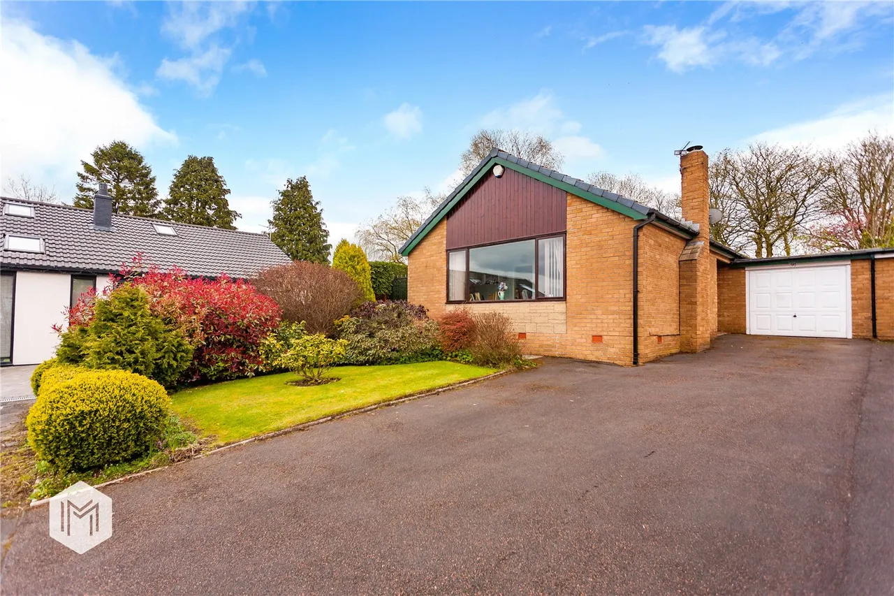 3 bed house for sale — Belmont View, Bolton, BL2 3QW