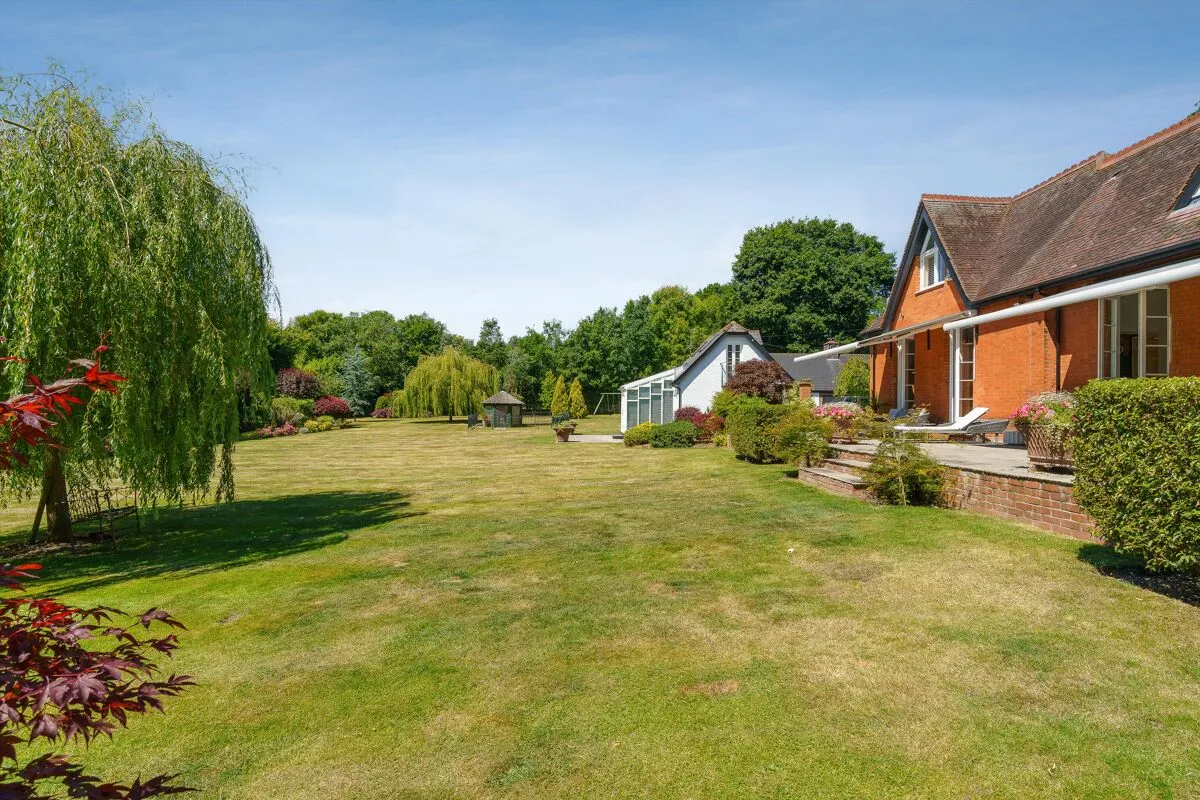 Bishopsgate Road, Englefield Green, TW20, photo 18