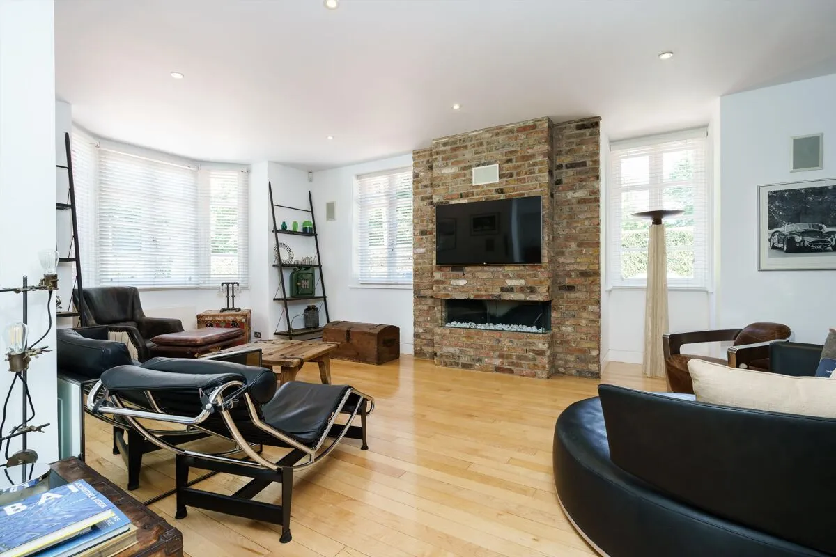 Bishopsgate Road, Englefield Green, TW20, photo 7