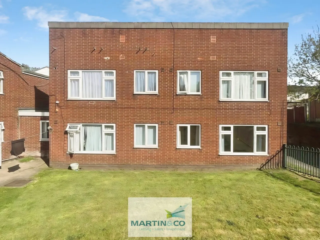 1 bed flat for sale — Crown Place, Worksop