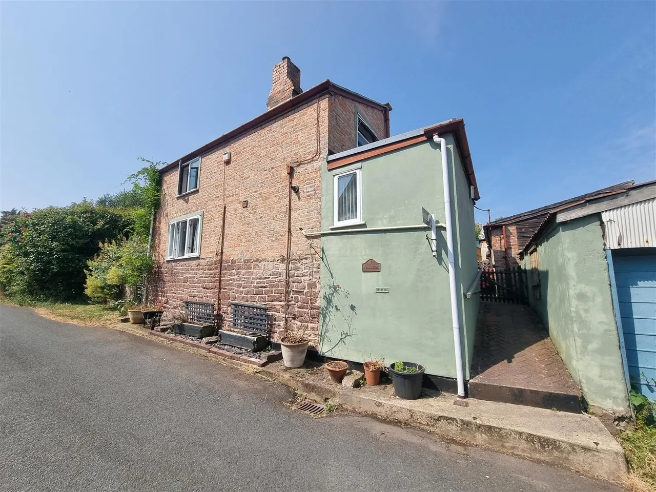 Church Road, Newnham, GL14, photo 2