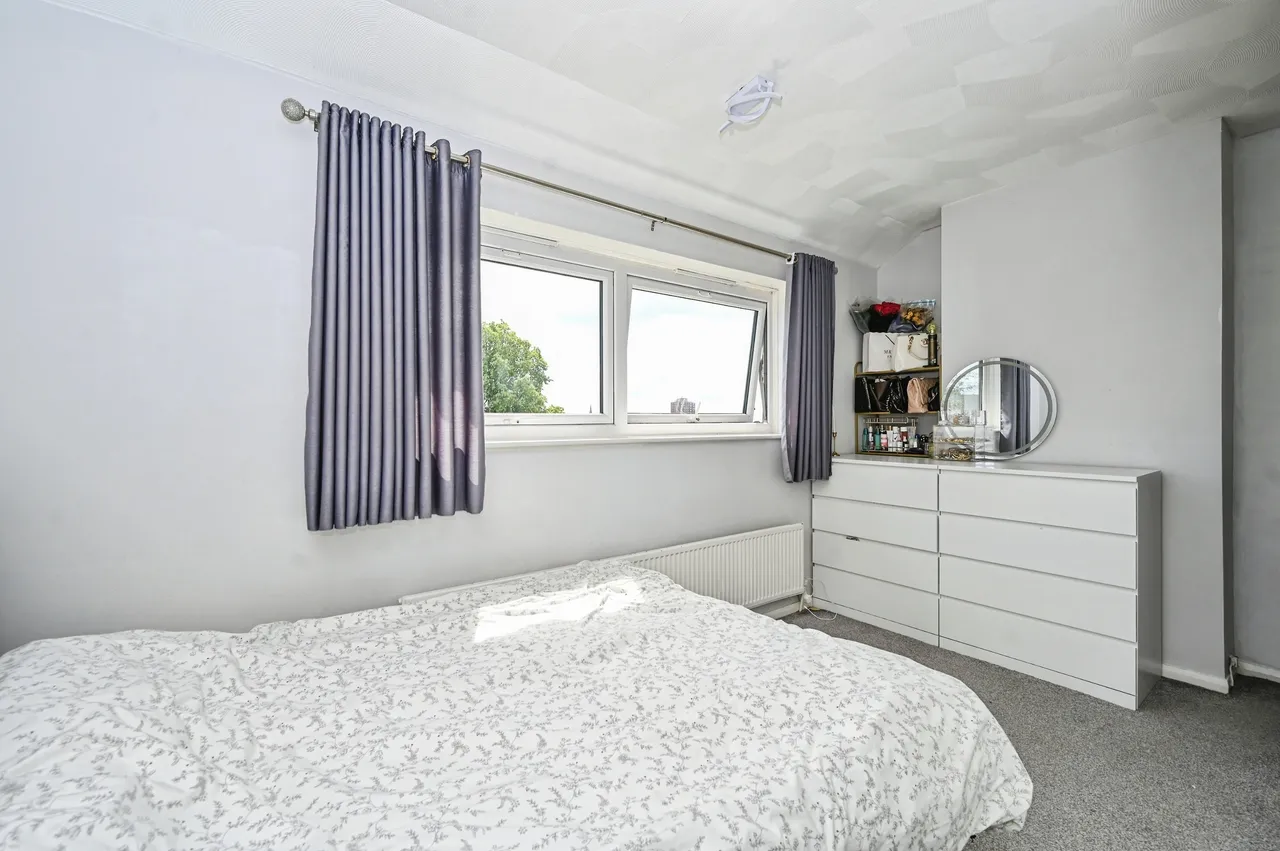 Wigan Lane, Wigan, WN1, photo 11