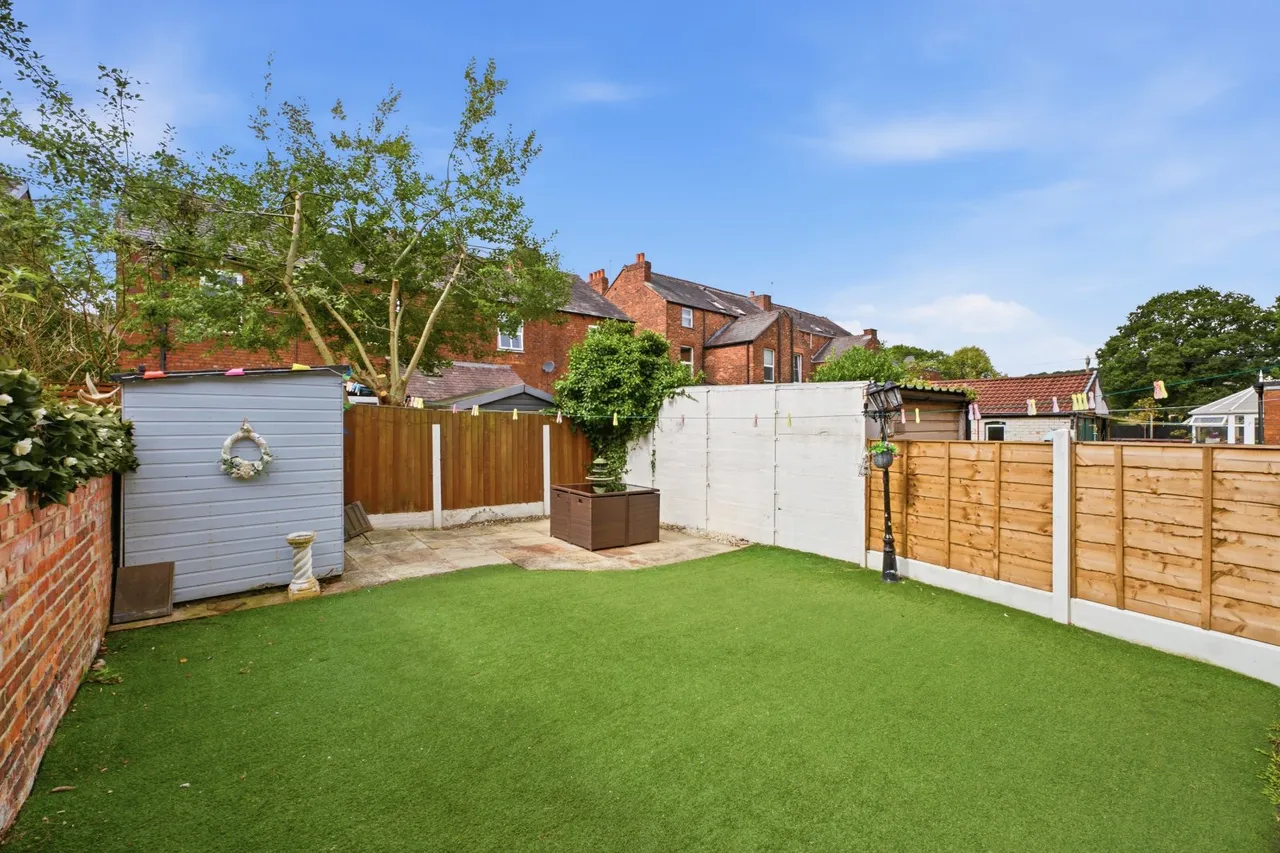 Beechwood Avenue, Romiley, SK6, photo 24