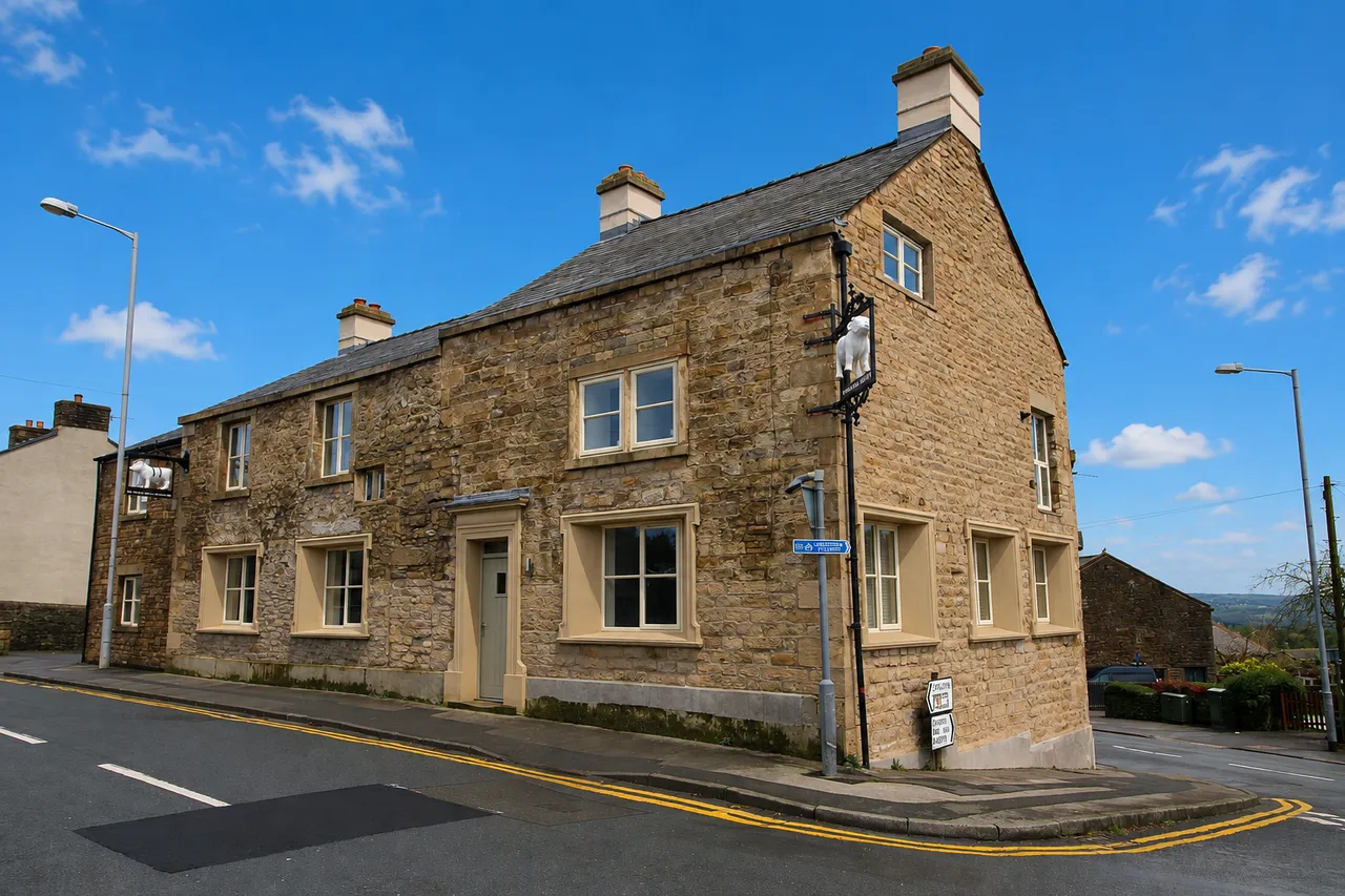 2 bed house to rent — Higher Road, Longridge, Longridge, Lancashire, PR3 3SX