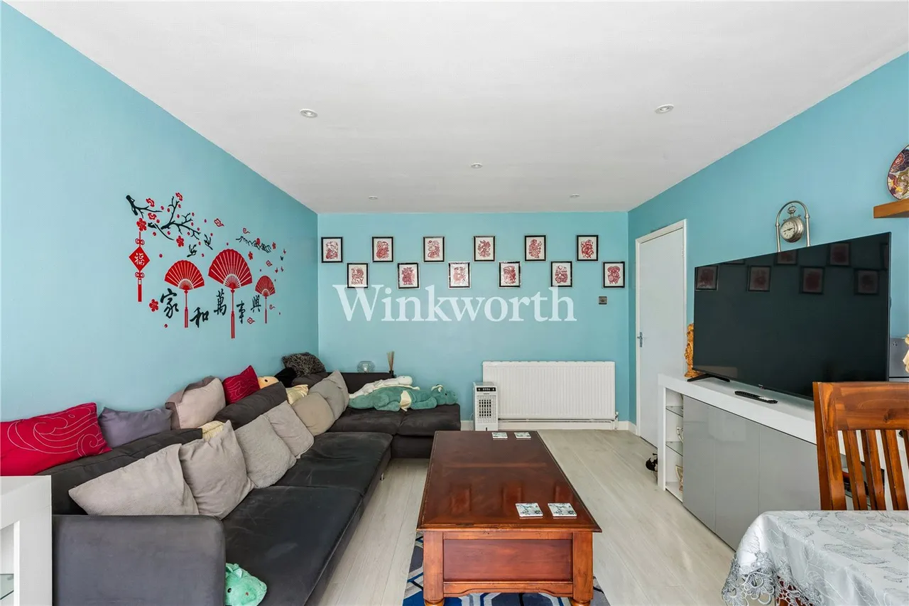 Taylor Close, London, United Kingdom, N17, photo 2