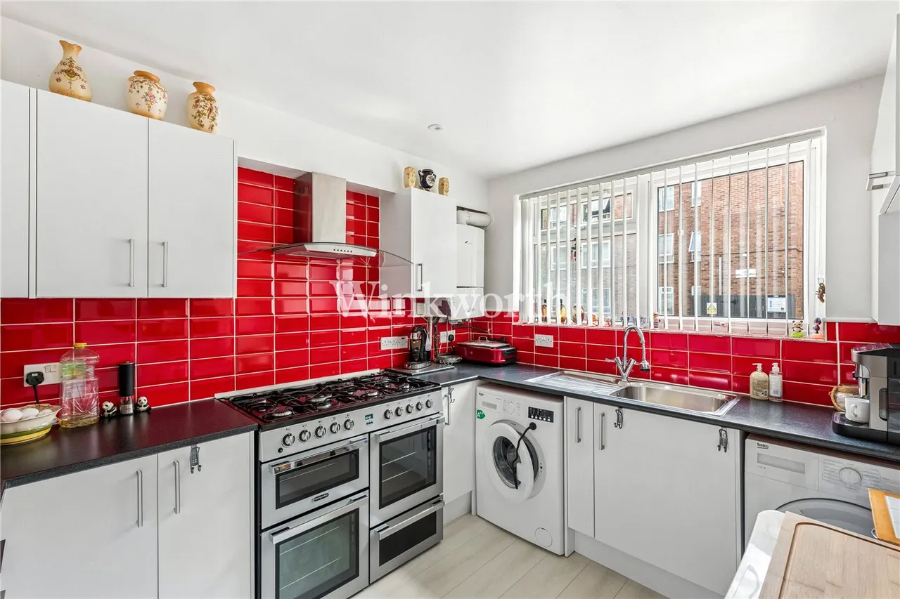 Taylor Close, London, United Kingdom, N17, photo 8