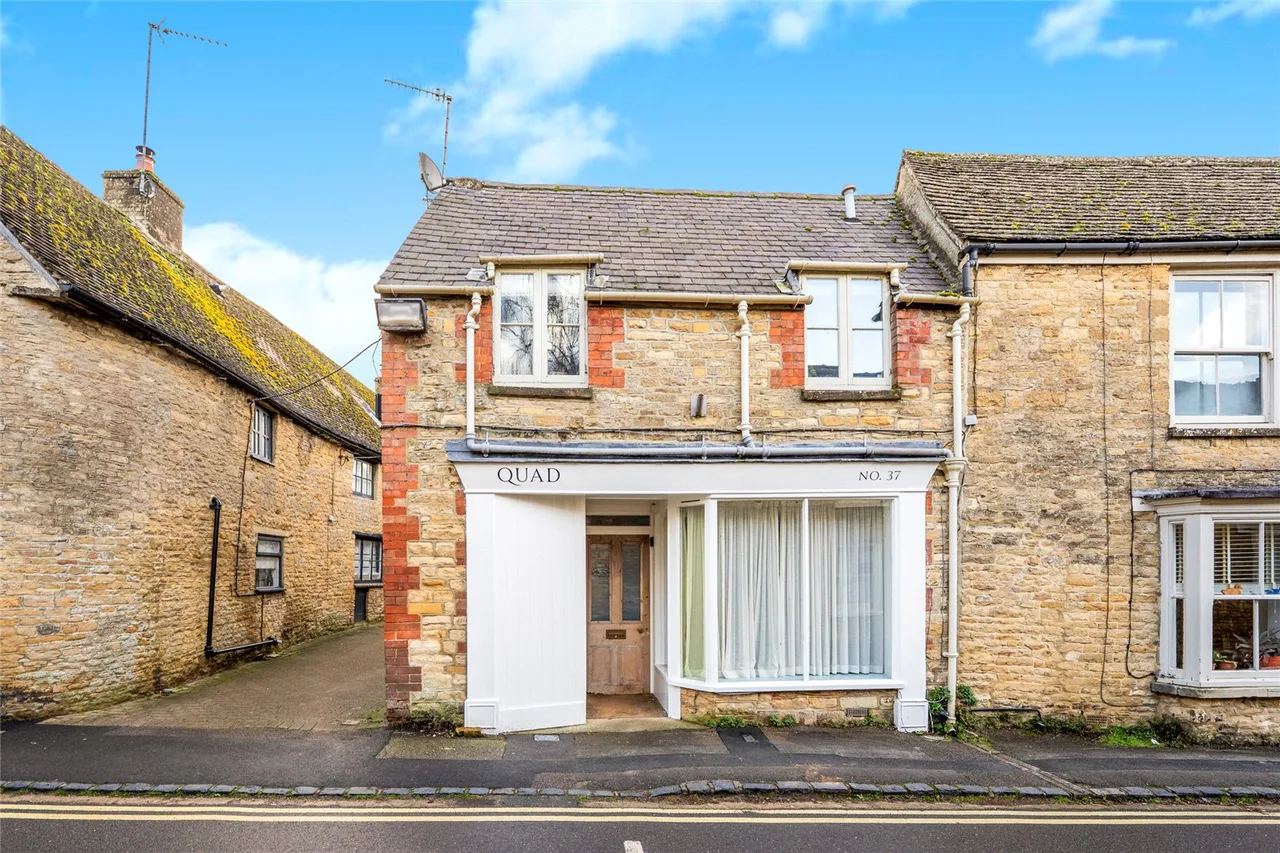 1 bed flat for sale, Sheep Street, Charlbury, OX7