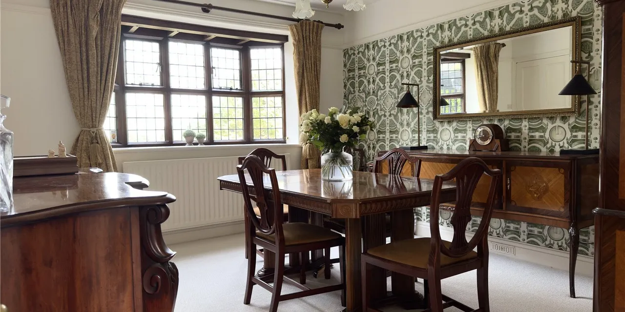 Thornton Common Road, Thornton Hough, CH63, photo 12