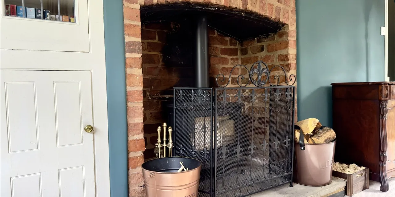Thornton Common Road, Thornton Hough, CH63, photo 8
