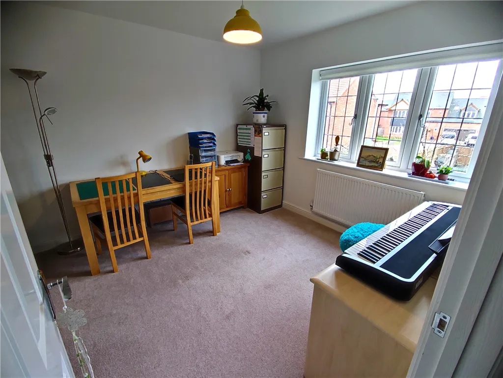 Laurel Grove, Retford, photo 7