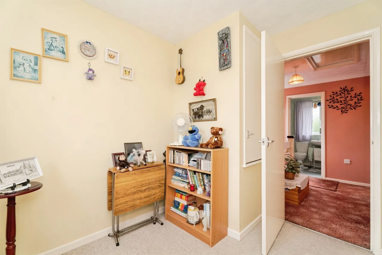 Clarendon Road, Fakenham, NR21, photo 16