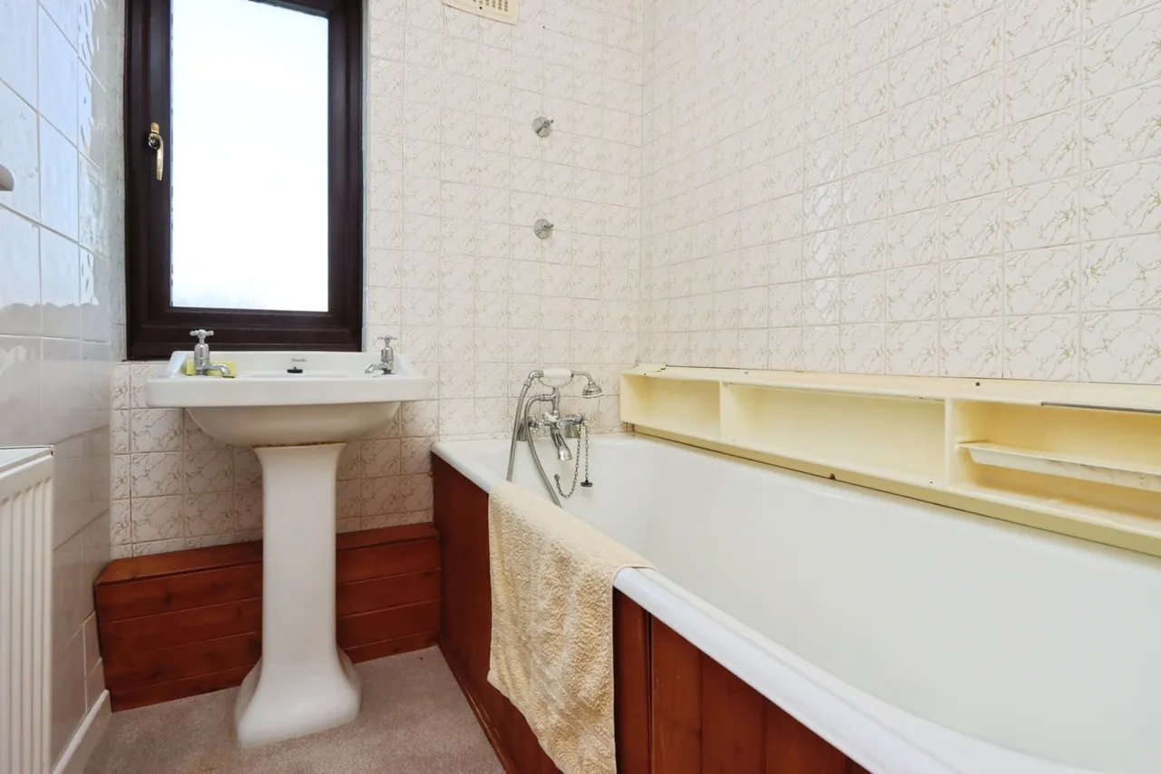 Charnock View Road, Sheffield, South Yorkshire, S12, photo 11