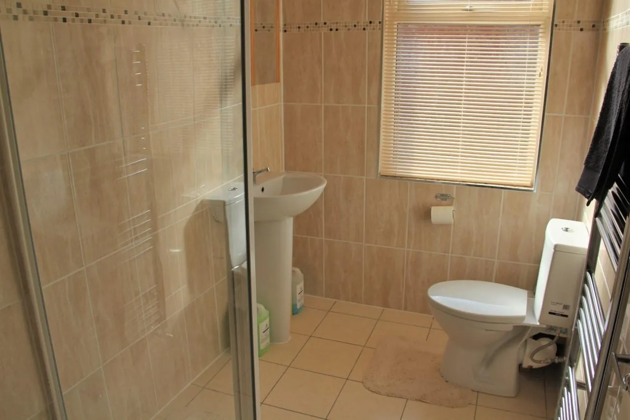 Meadow View, Hyde Park, LS6, photo 5