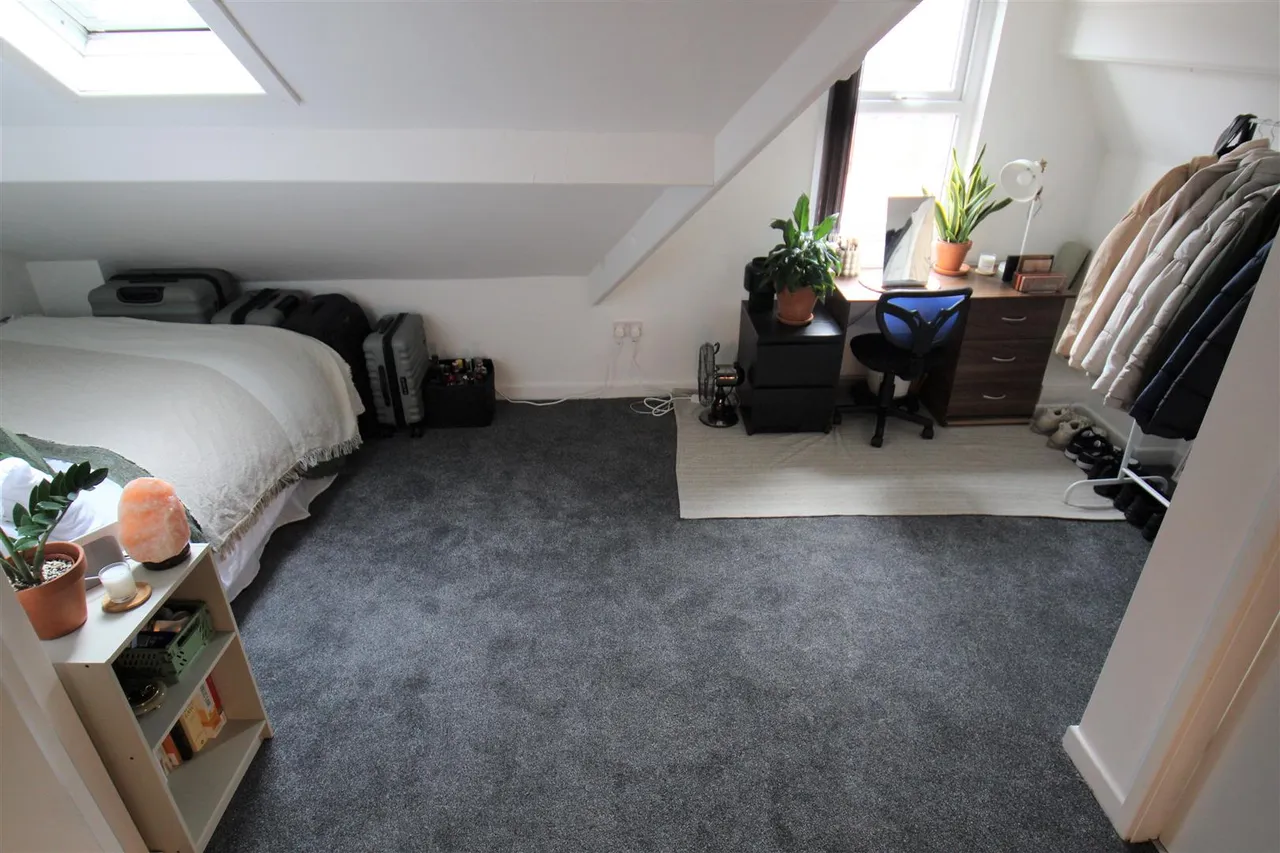 Meadow View, Hyde Park, LS6, photo 10