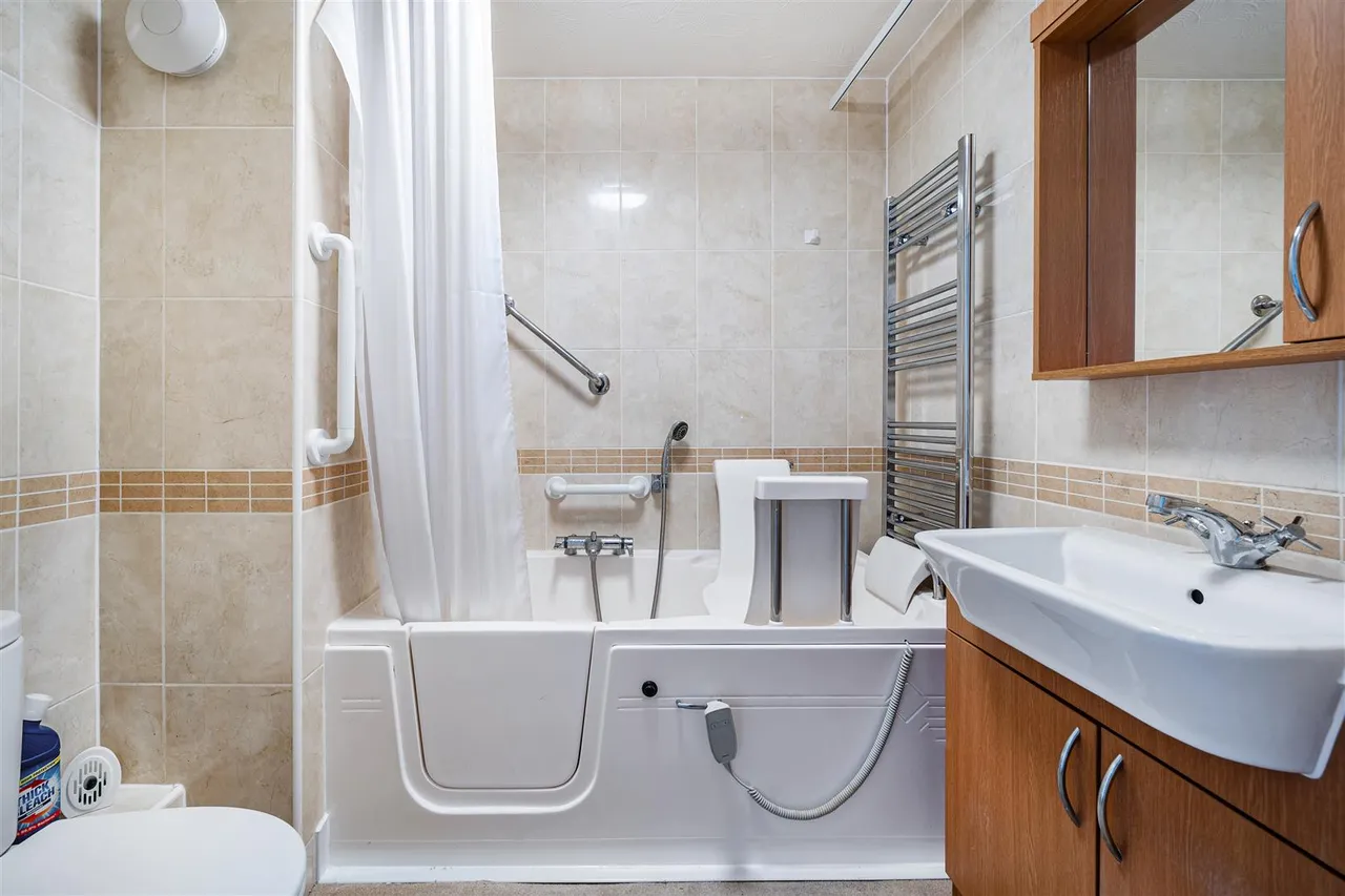 Somerford Road, Cirencester, GL7, photo 10