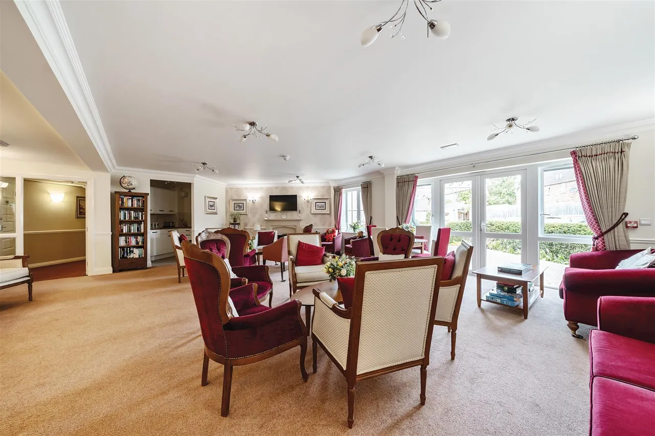 Somerford Road, Cirencester, GL7, photo 12
