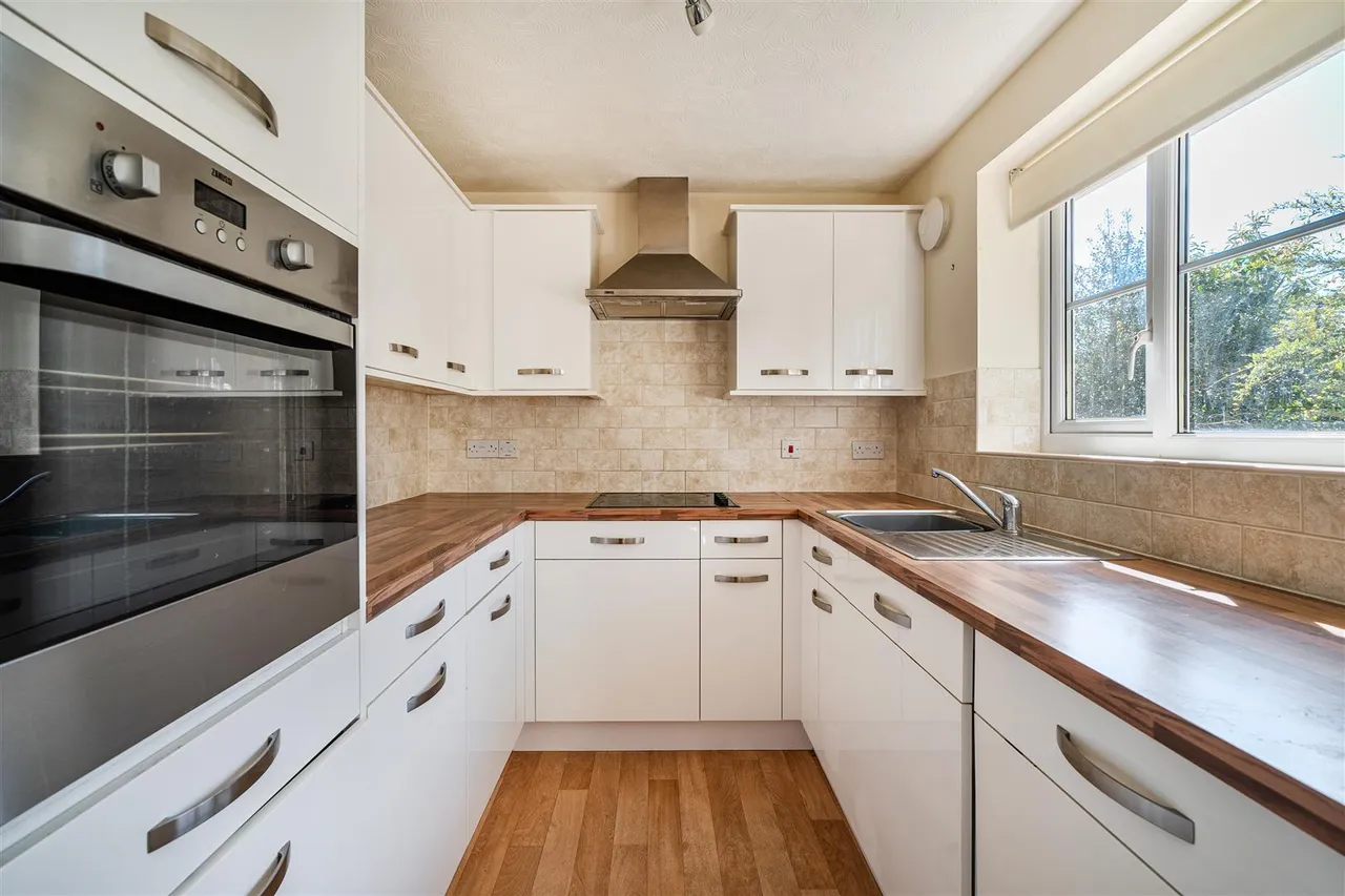 Somerford Road, Cirencester, GL7, photo 2
