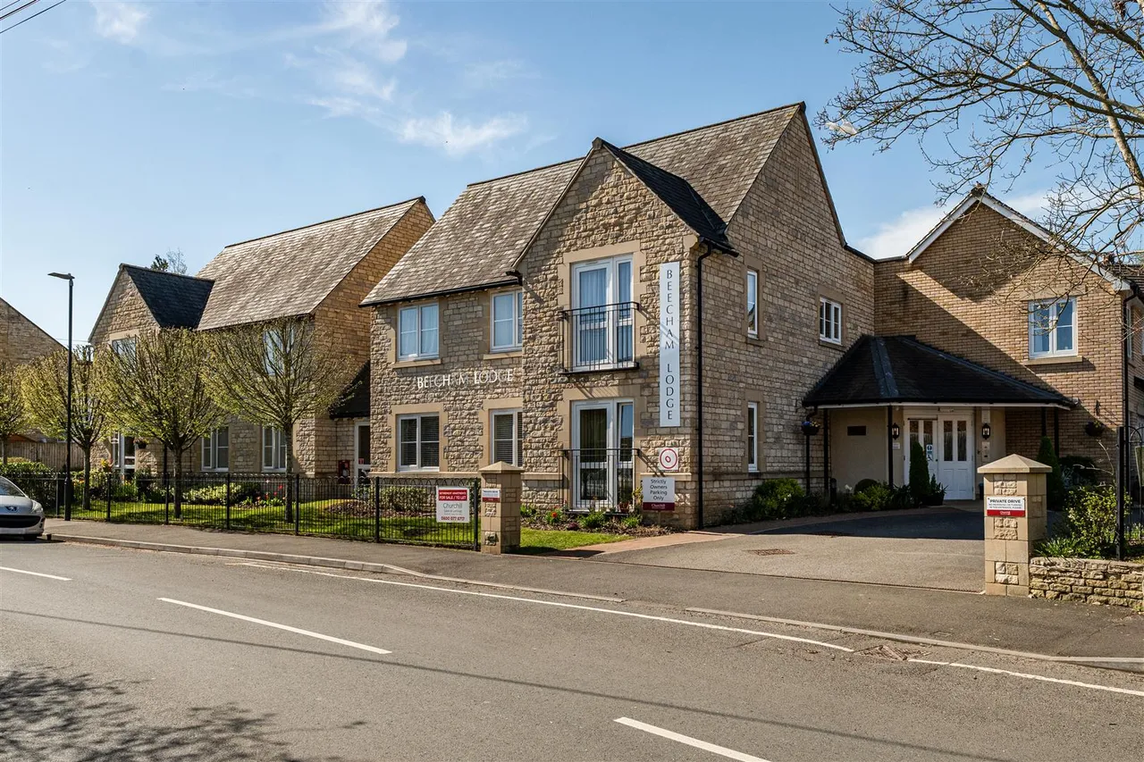 Somerford Road, Cirencester, GL7, photo 17