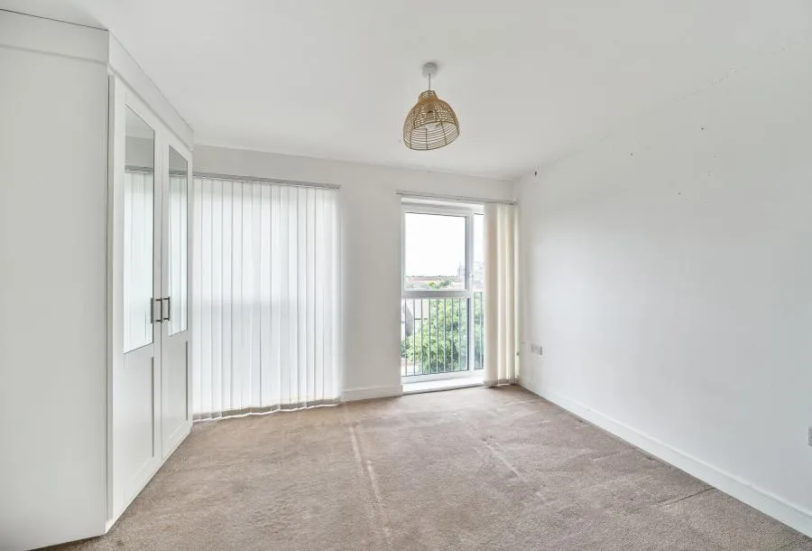 Maxwell Road, RM7, photo 9