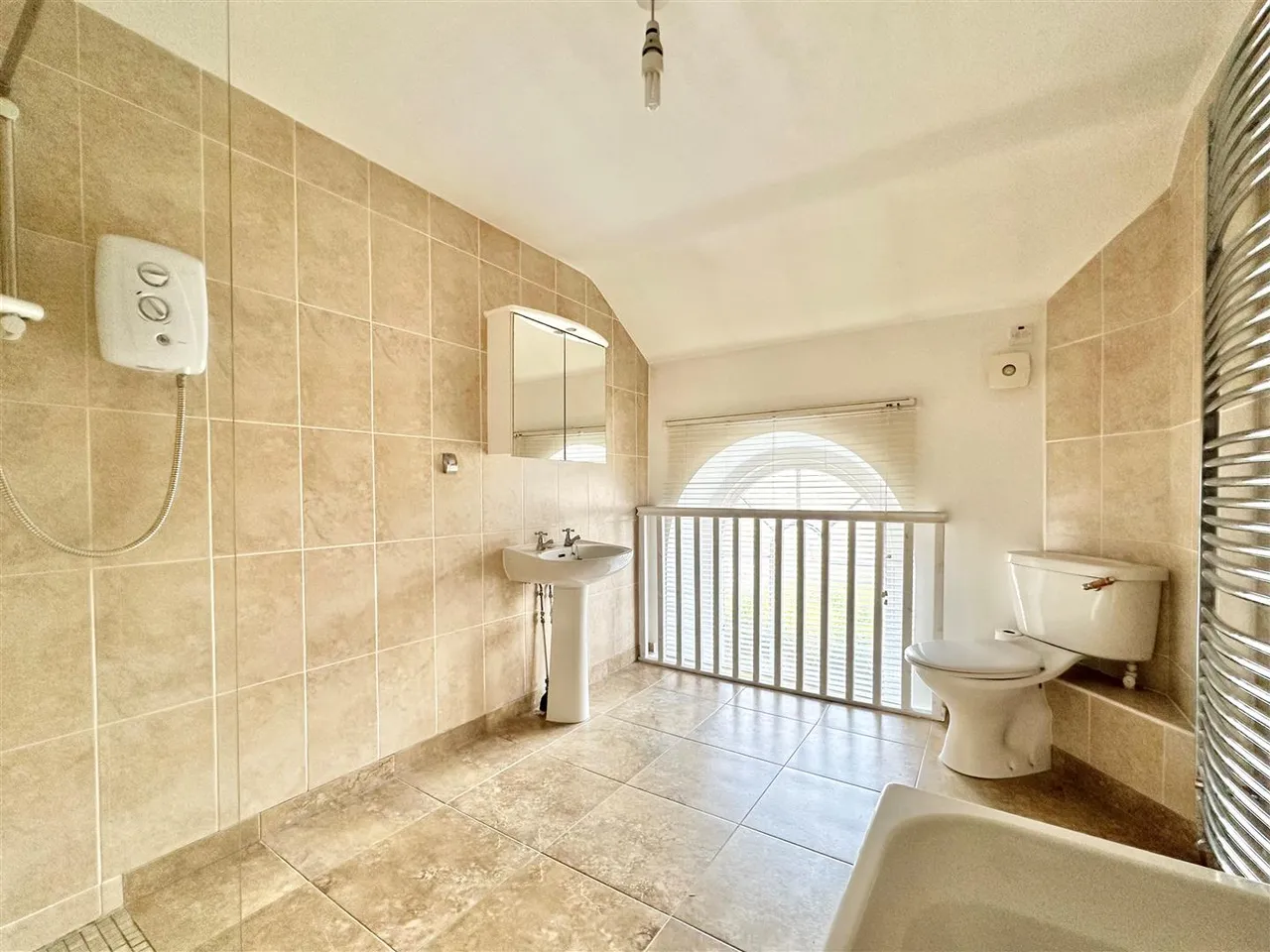 Market Street, Chapel-En-Le-Frith, SK23, photo 7