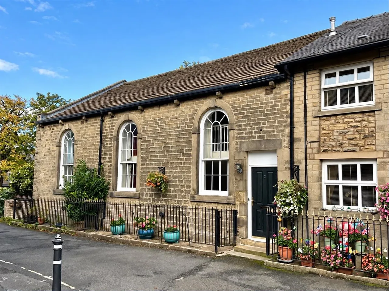 3 bed house for sale, Market Street, Chapel-En-Le-Frith, SK23