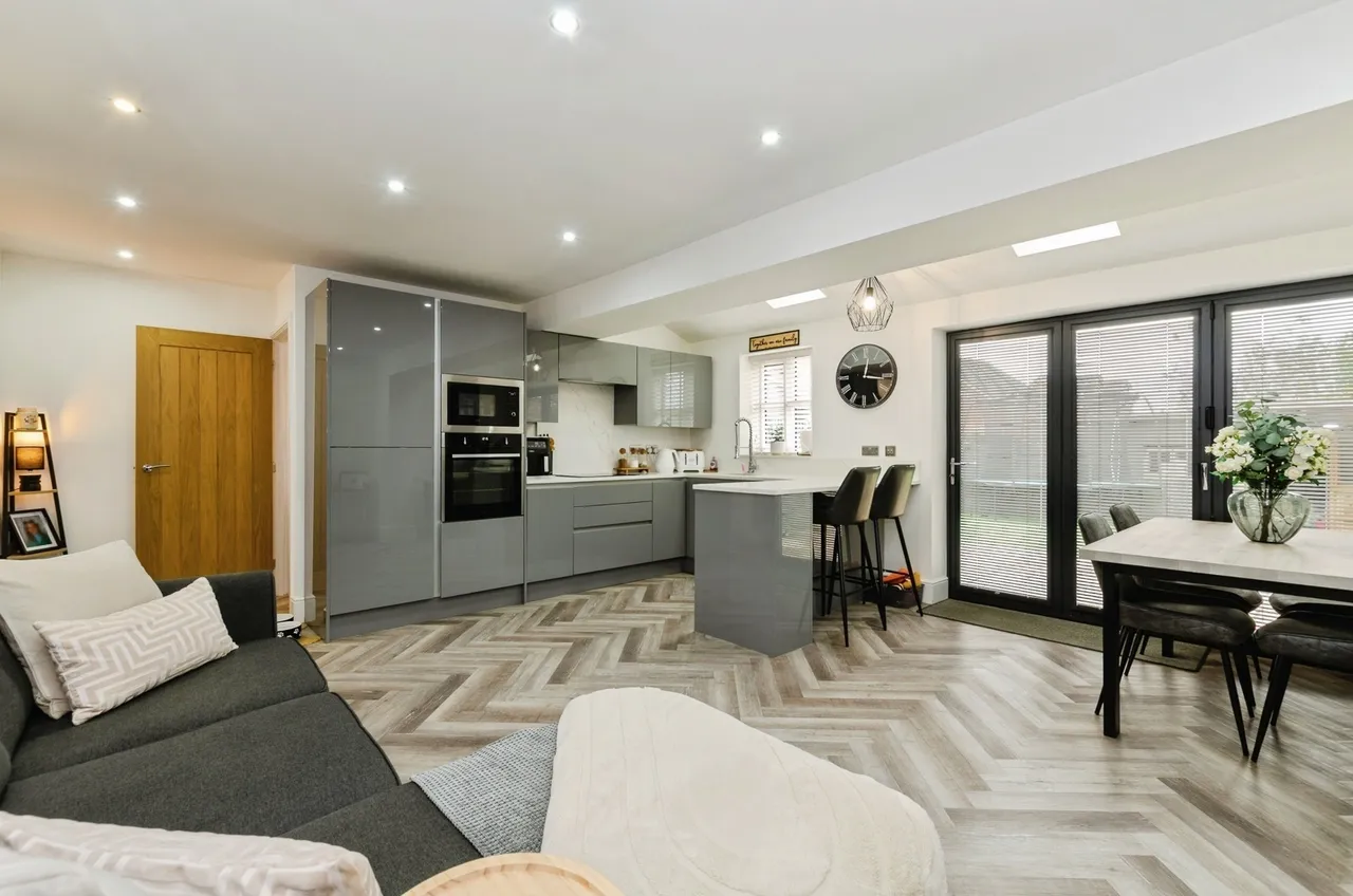 Blackberry Drive, Hindley, WN2, photo 3
