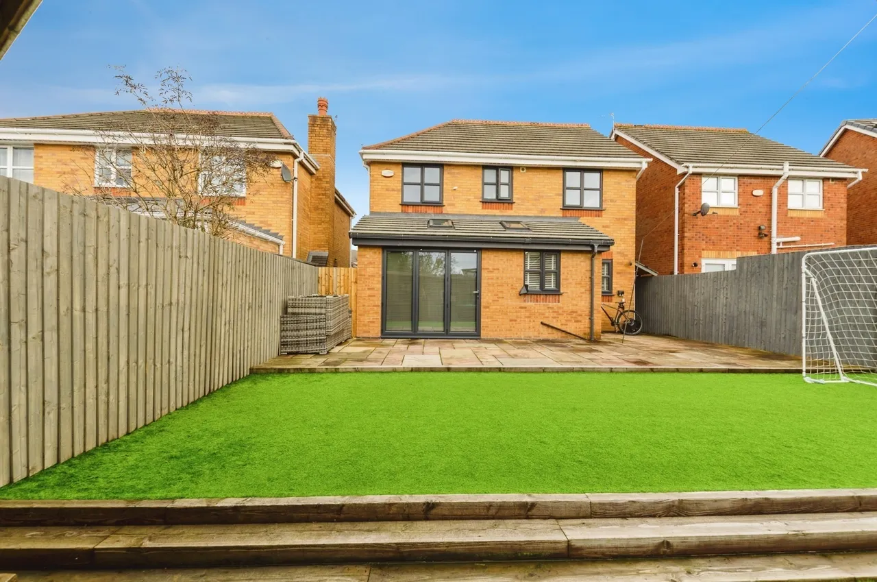 Blackberry Drive, Hindley, WN2, photo 14