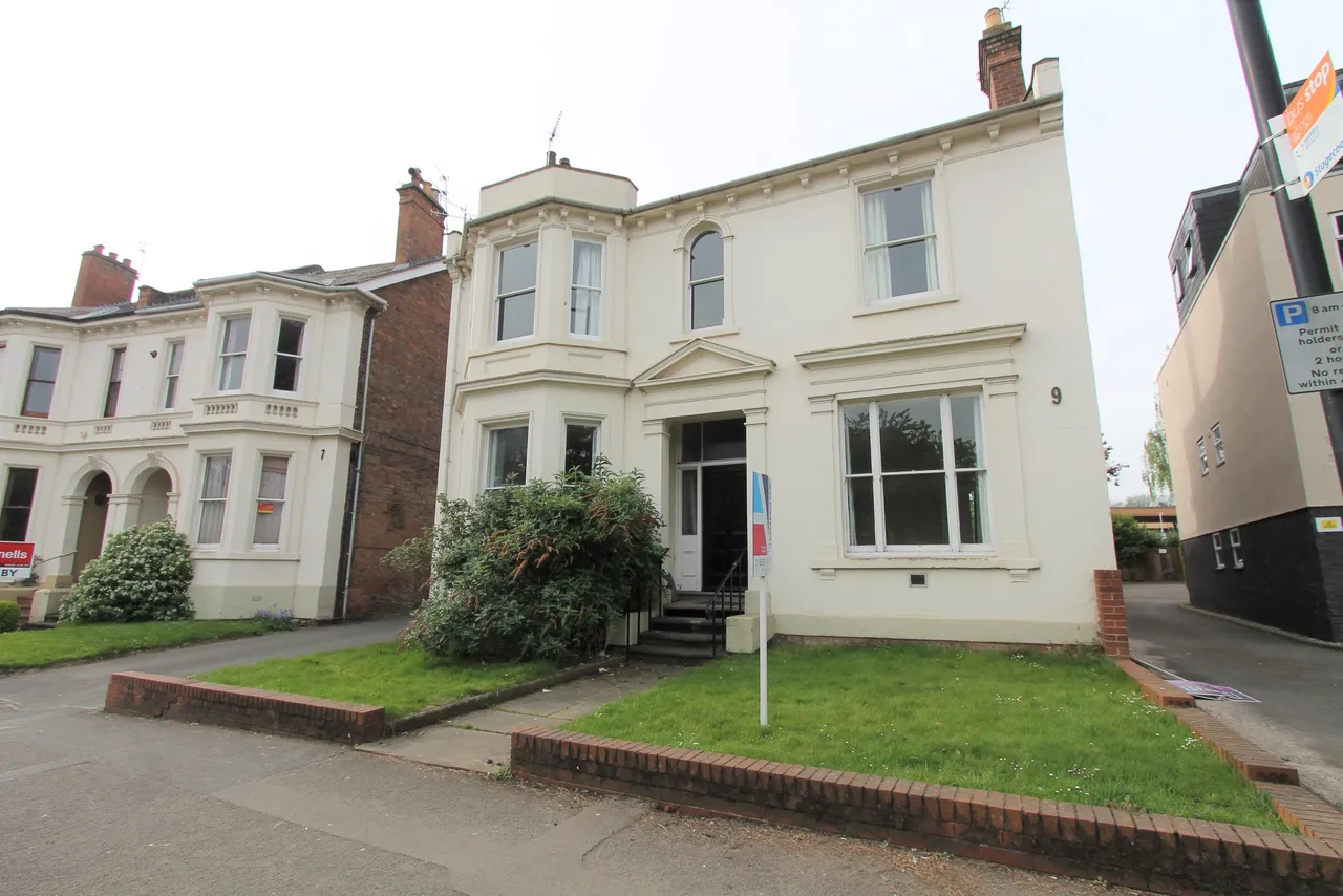 1 bed flat to rent — Avenue Road, Leamington Spa, CV31
