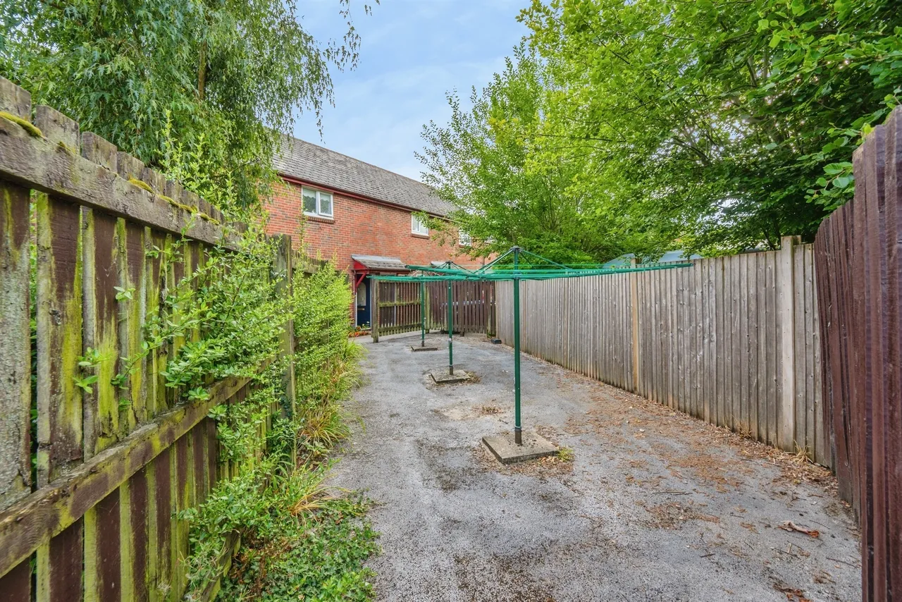 Henmore Place, Ashbourne, DE6, photo 18