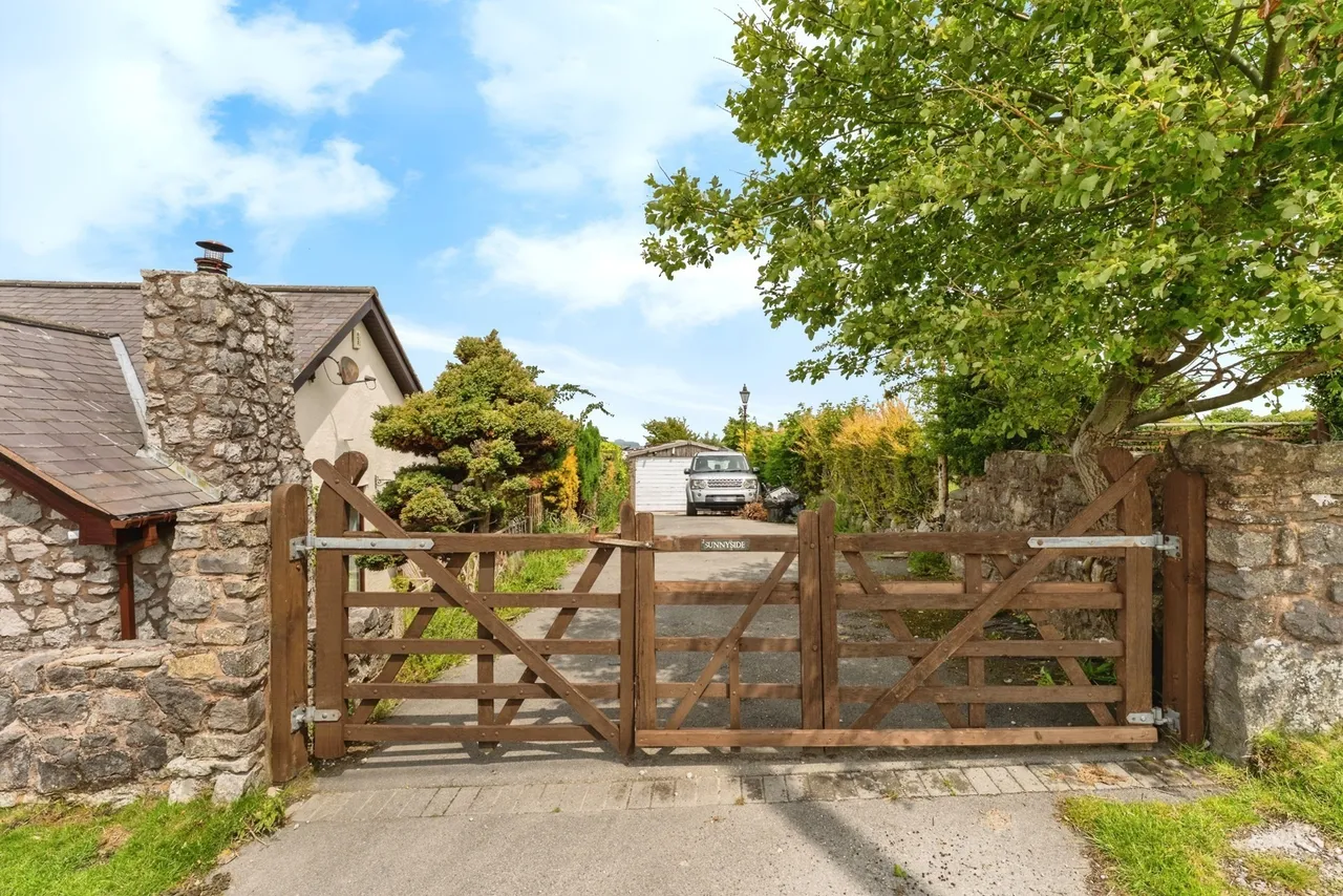 The Catch, Halkyn, CH8, photo 14