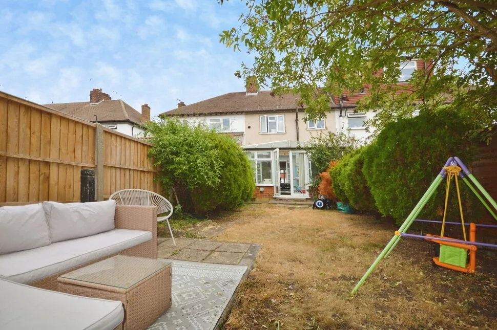 Wills Crescent, Whitton, Hounslow, TW3, photo 9