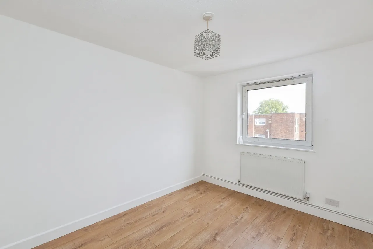 Cowbridge Lane, Barking, IG11, photo 10