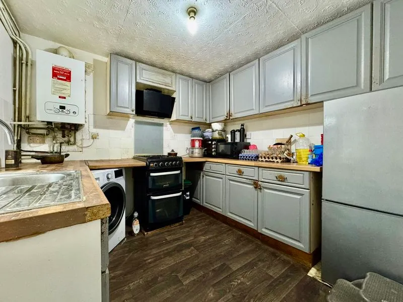 Napier Road, Luton LU1 1RF, photo 3