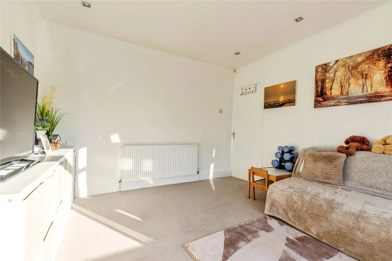 Newington Drive, Bury, BL8, photo 9