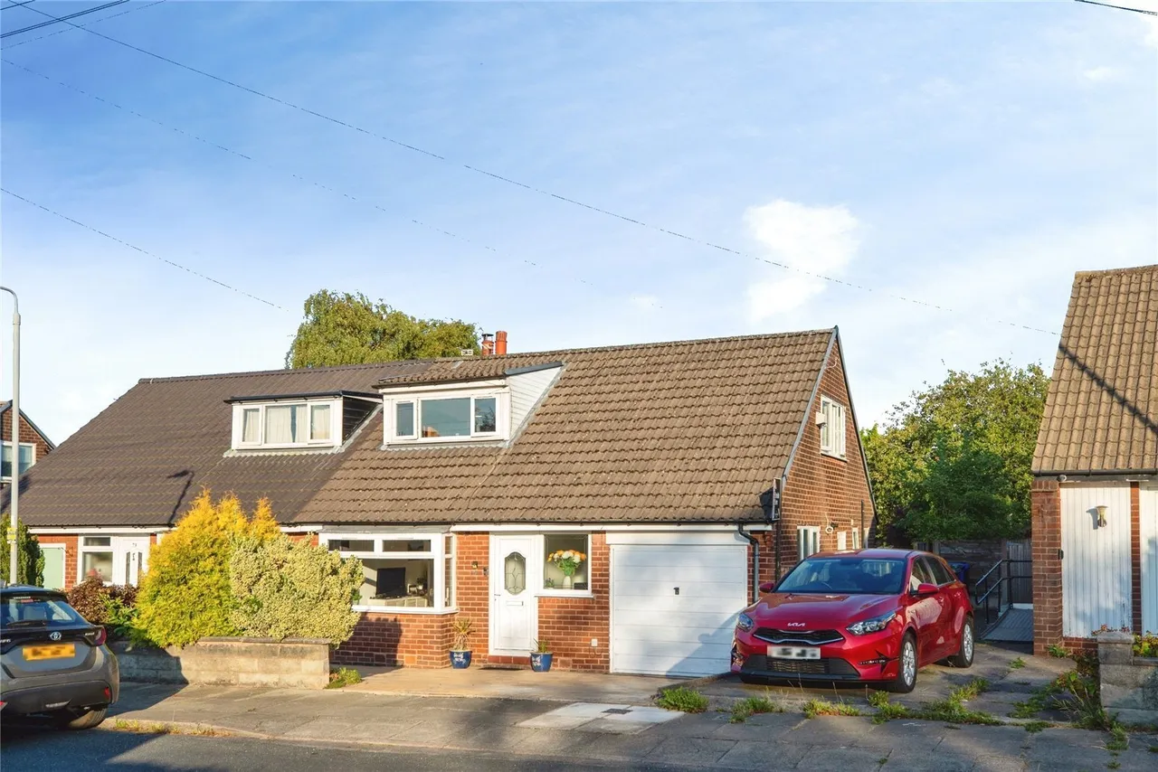 Newington Drive, Bury, BL8, photo 18