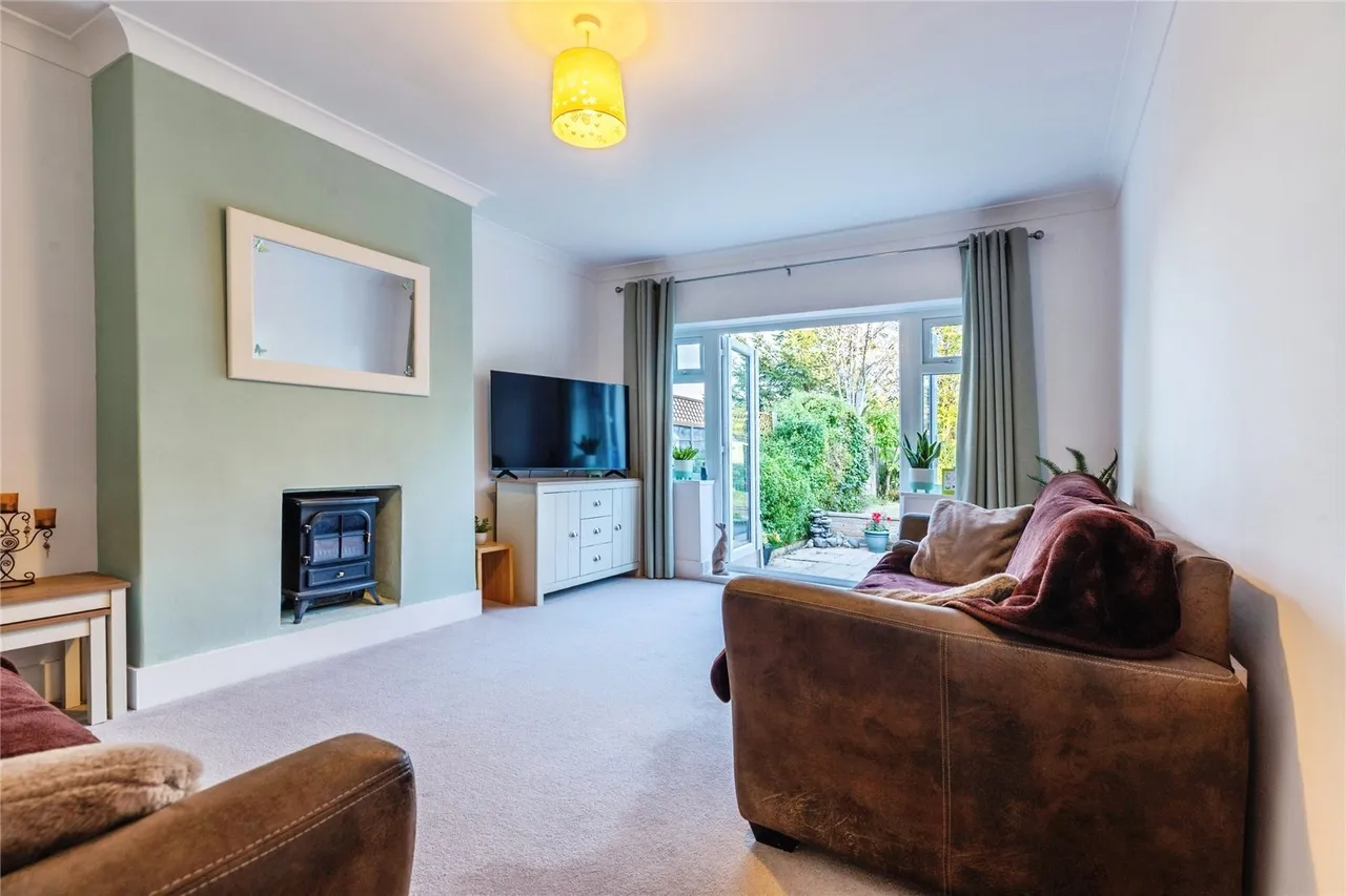 Newington Drive, Bury, BL8, photo 3
