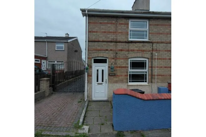 2 bed house for sale — Penrhosgarnedd, Bangor