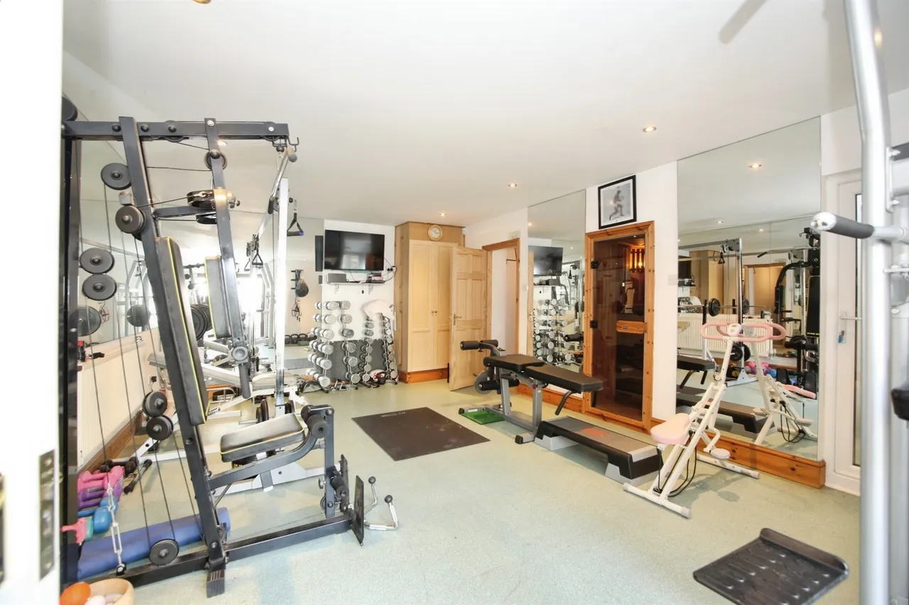 Mill Lane, Pontyclun, CF72, photo 5