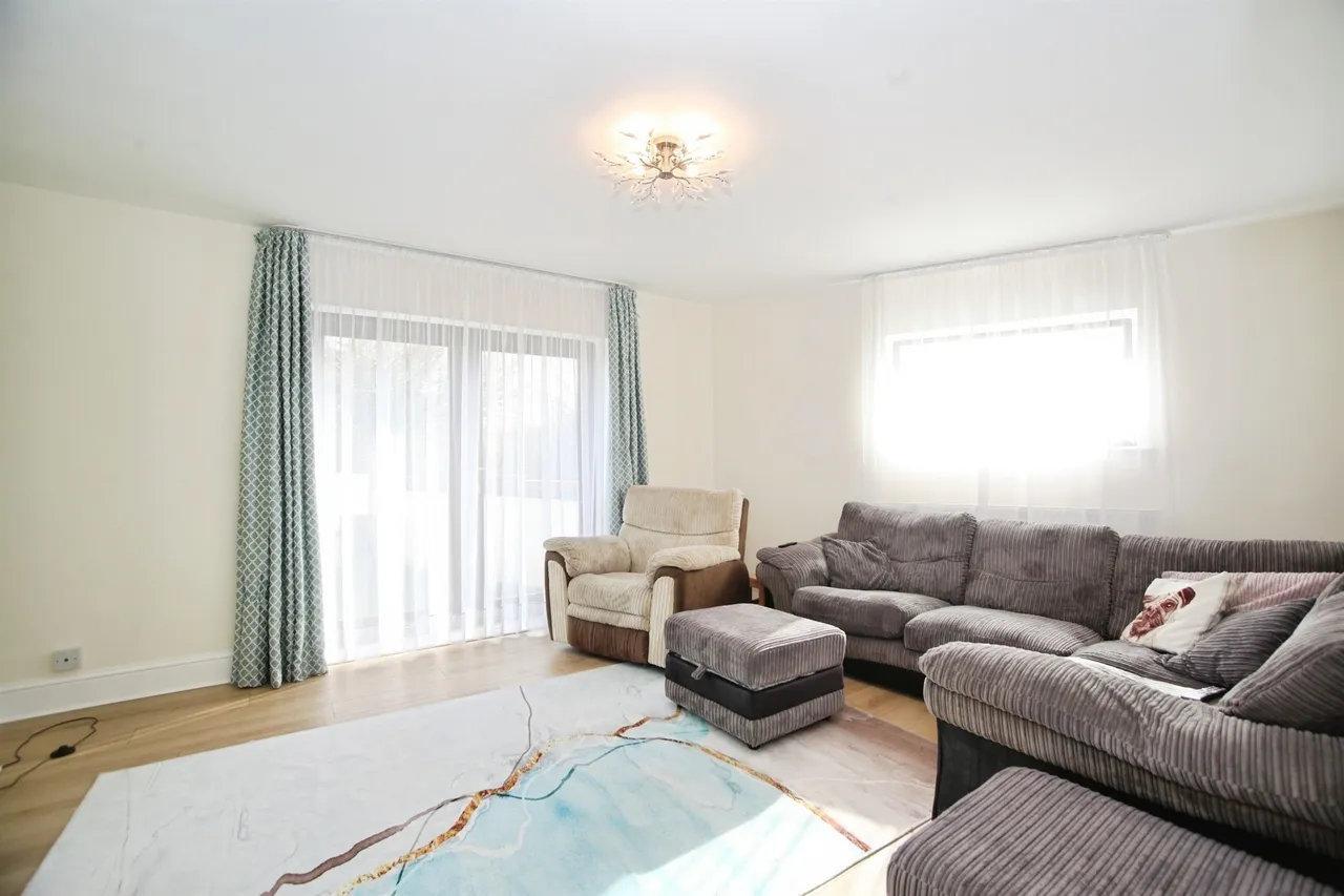 Mill Lane, Pontyclun, CF72, photo 20