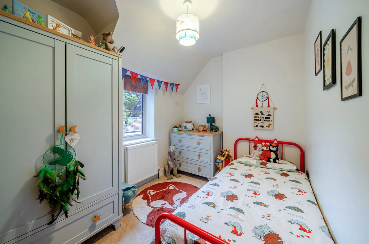 Weydon Hill Road, Farnham, GU9, photo 10