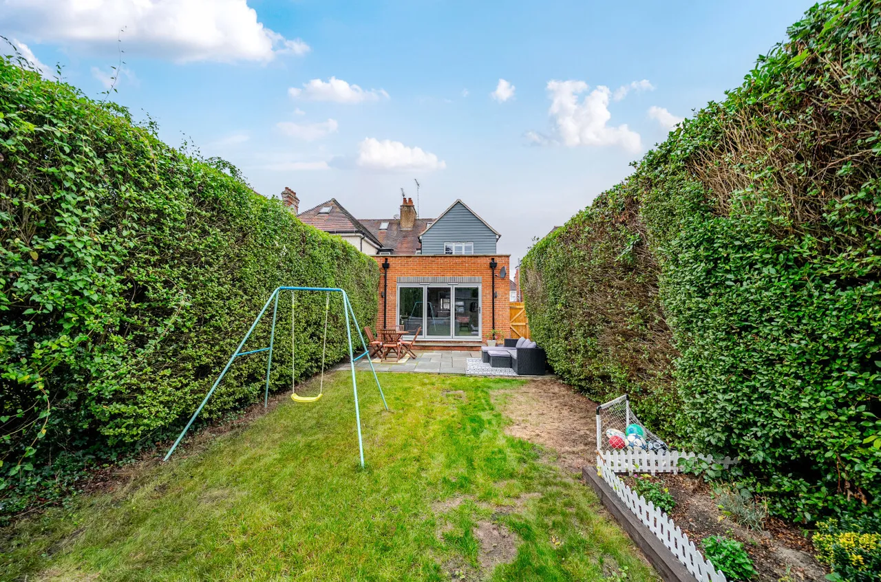 Weydon Hill Road, Farnham, GU9, photo 14
