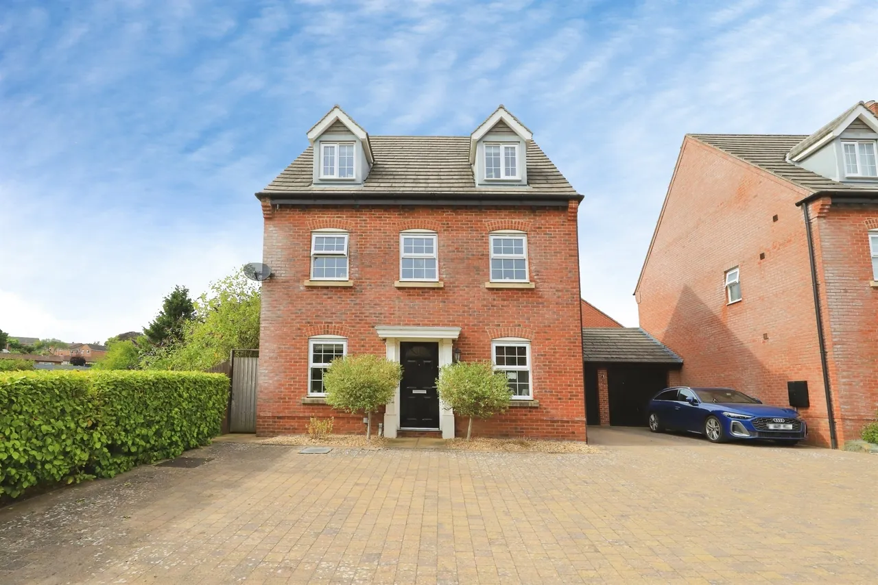 5 bed house for sale, Betjeman Way, Cleobury Mortimer, DY14