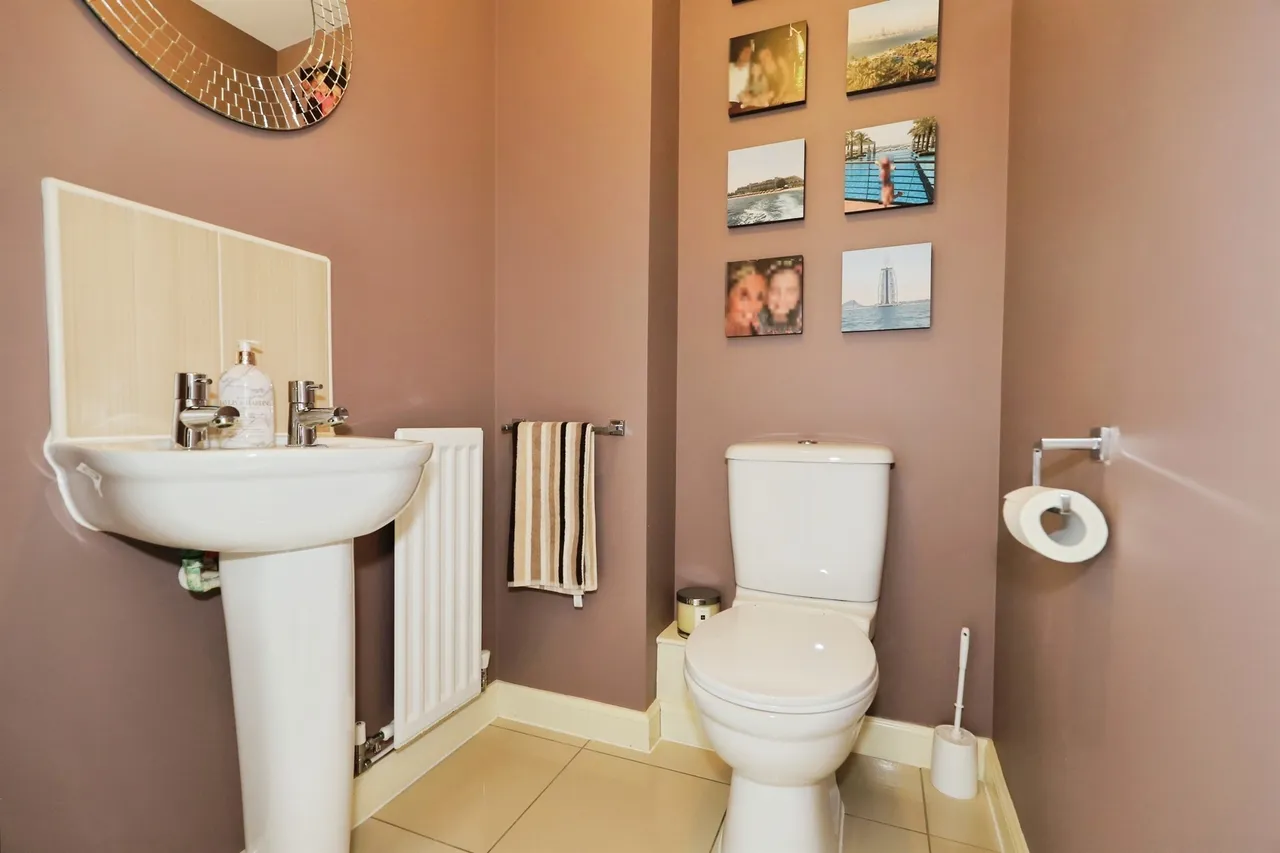 Betjeman Way, Cleobury Mortimer, DY14, photo 3